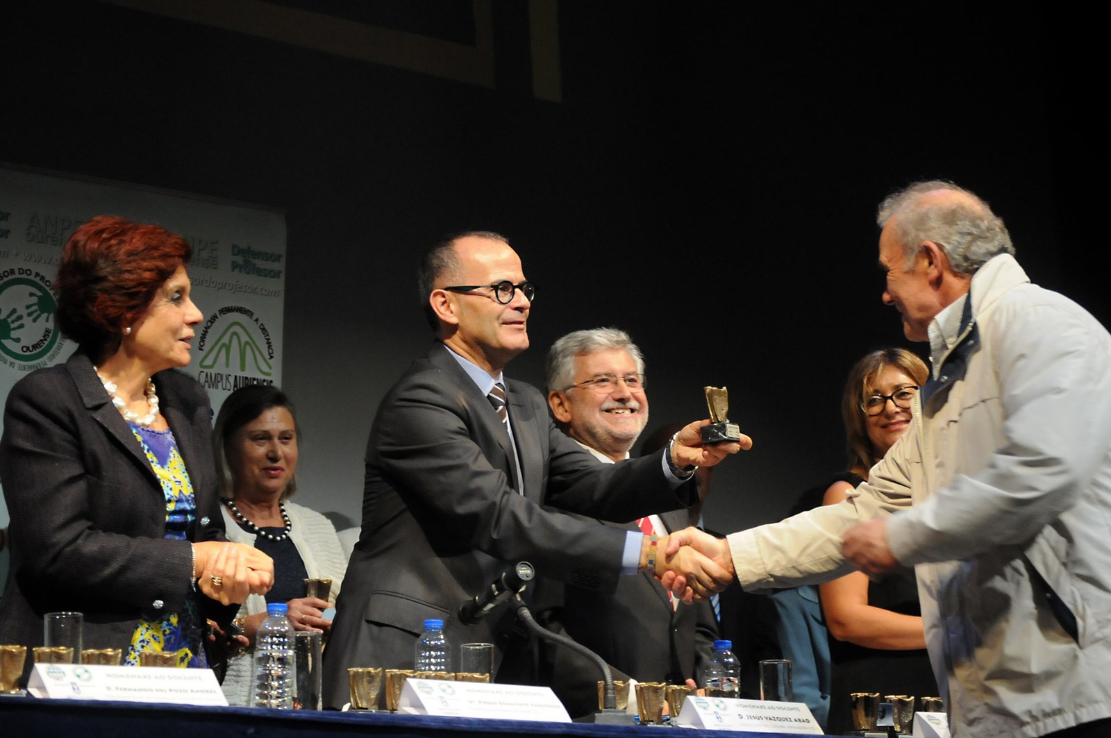 homenaxe a 41 profesores xubilados na provincia de Ourense