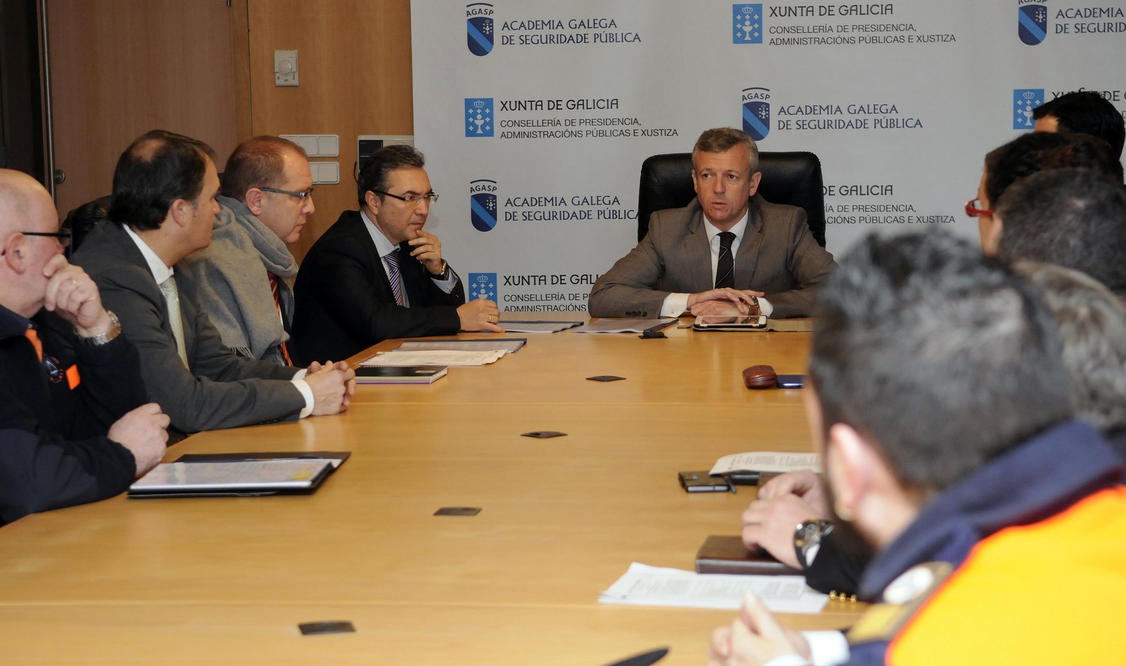 Alfonso Rueda mantuvo hoy una reunión con los responsables provinciales de las Agrupaciones de Protección Civil