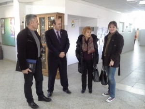O delegado territorial da Xunta en Ourense, Rogelio Martínez, visitou esta mañá o CEIP Bibei e o IES Carlos Casares, emprazados na localidade ourensá de Viana do Bolo