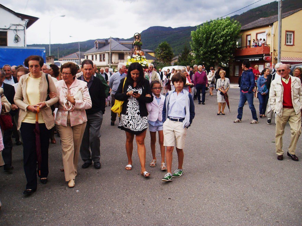 olga procesion san roque