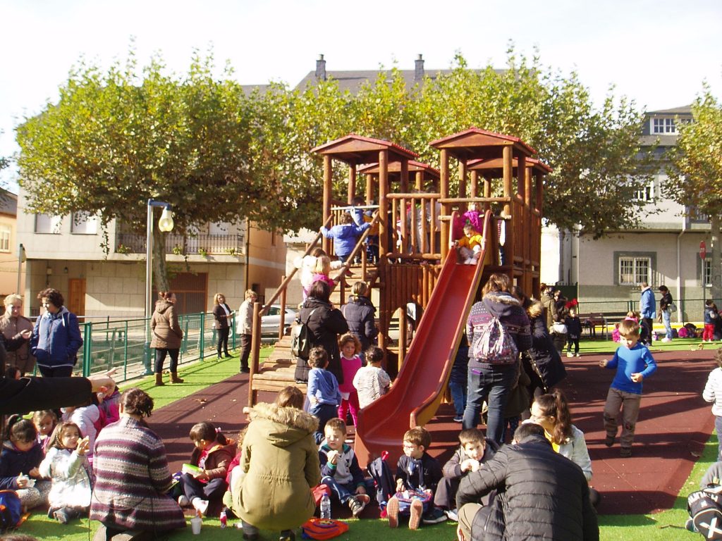 El parque, lleno de niños