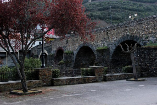 Vista del puente de Sobradelo